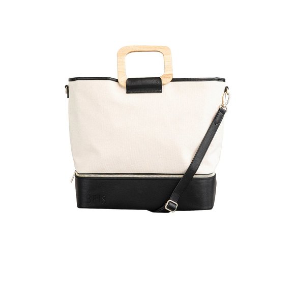 BEIS Handbags - BEIS Resort Tote in Beige